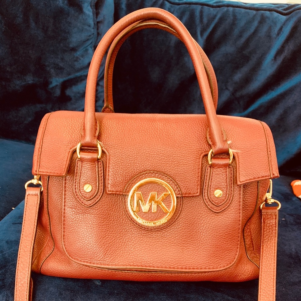 Michael Kors Leather Handbag/Cross Body Tan/Red